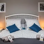 Cozee - Gemuetliches 2,5-zimmer Mit Netflix Appartamento