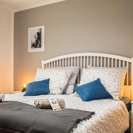 Cozee - Gemuetliches 2,5-zimmer Mit Netflix