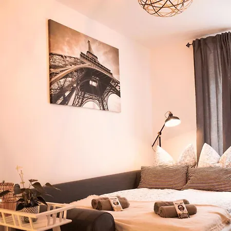 Cozee - Gemuetliches 2,5-zimmer Mit Netflix