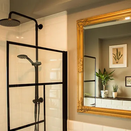 Cozee - Gemuetliches 2,5-zimmer Mit Netflix